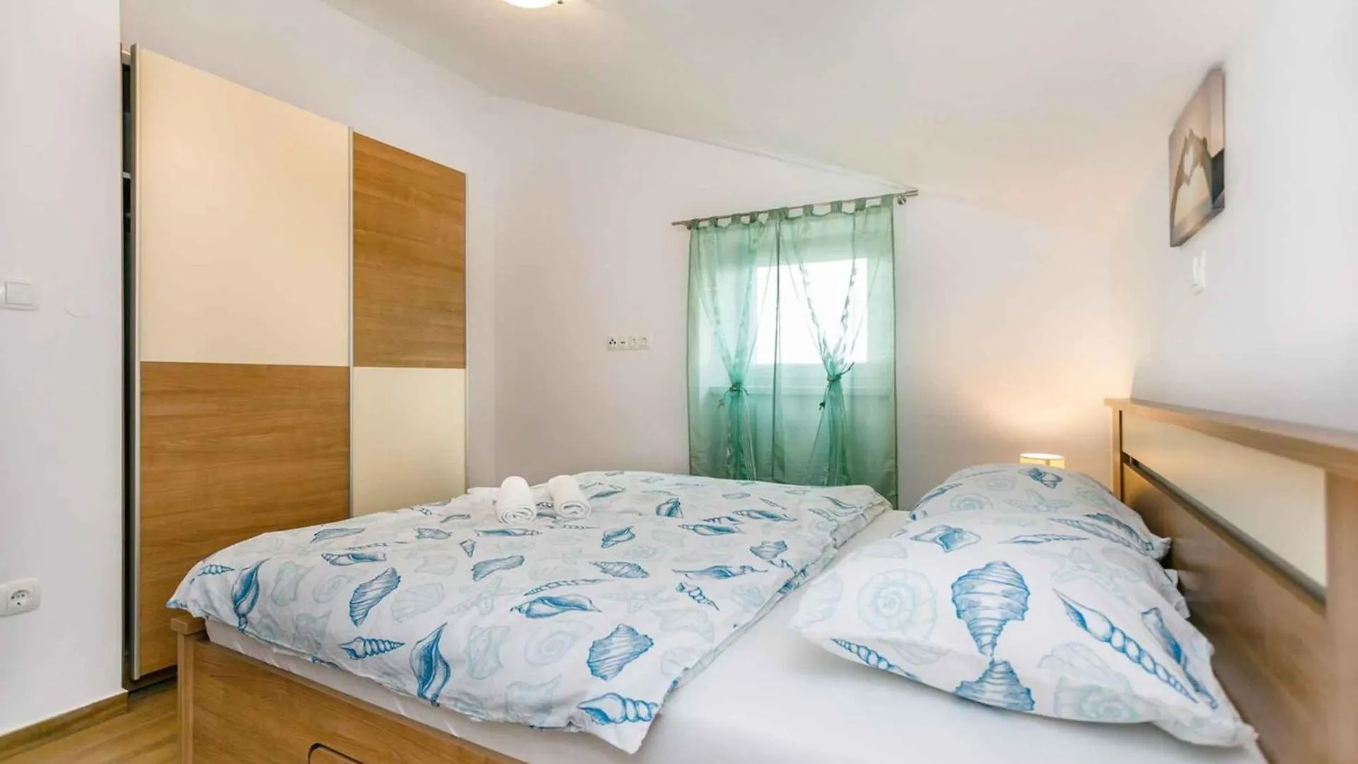 Apartment In Malinska/Insel Krk 38057 مالينسكا